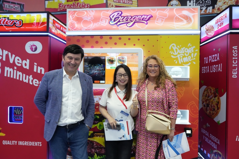 guangzhou-show-recap-iplay-smart-draws-crowds-4.jpg