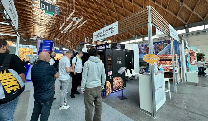 Italy Show Recap: IPLAY SMART Fryer & Pizza Machine Draw Crowds, Sold Out on Day One