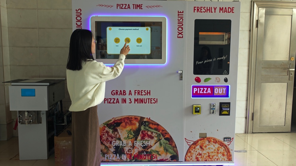 high-tech-pizza-making-a-smart-pizza-machine04.jpg high-tech-pizza-making-a-smart-pizza-machine04.jpg