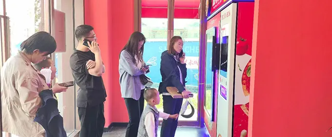 2026: The Golden Era of Unmanned Pizza Retail – IPLAYSMART Fully Automated Pizza Vending Machine Business Guide